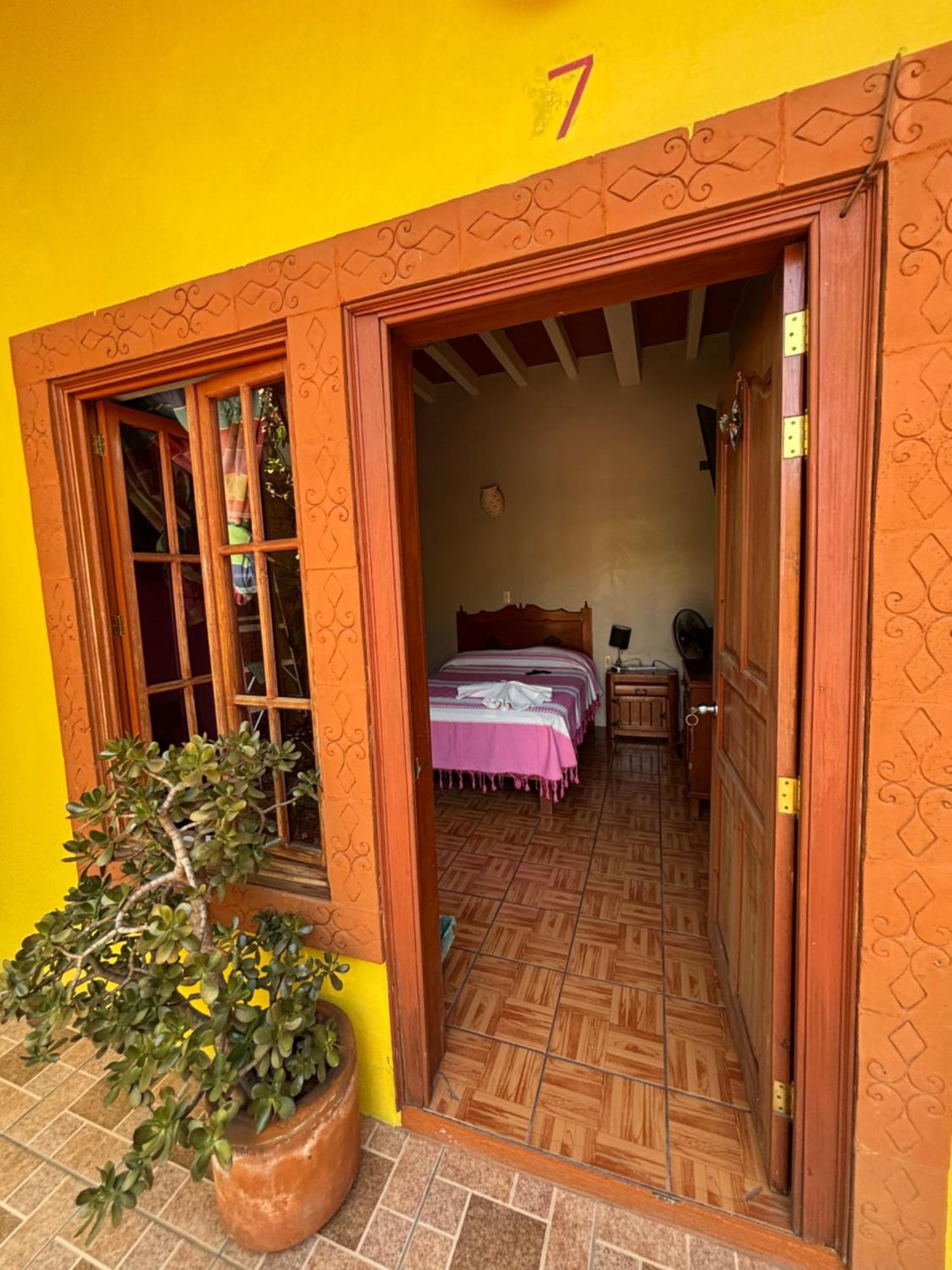 Hotel Posada "Mi Rosita" Oaxaca ภายนอก รูปภาพ