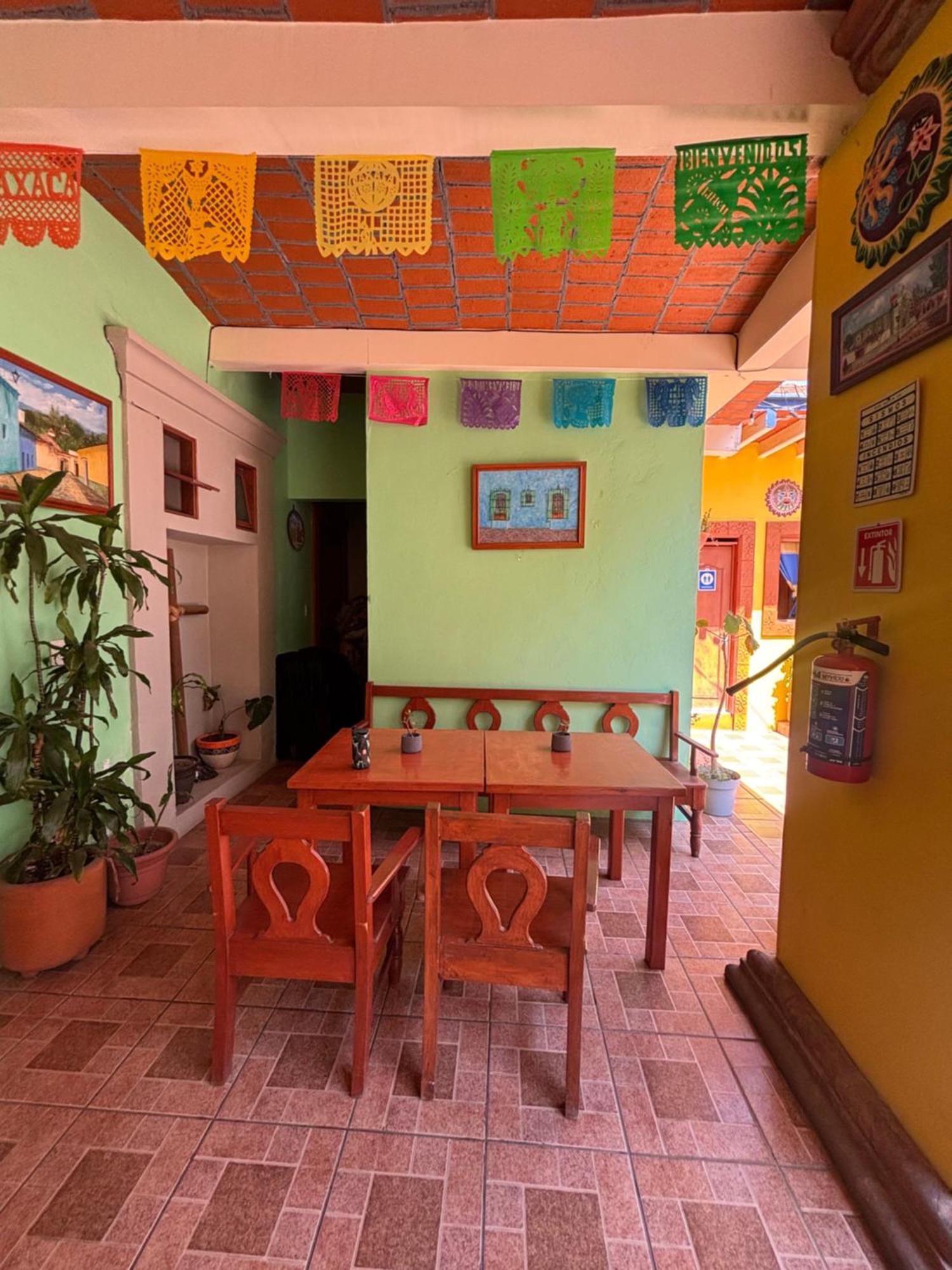 Hotel Posada "Mi Rosita" Oaxaca ภายนอก รูปภาพ