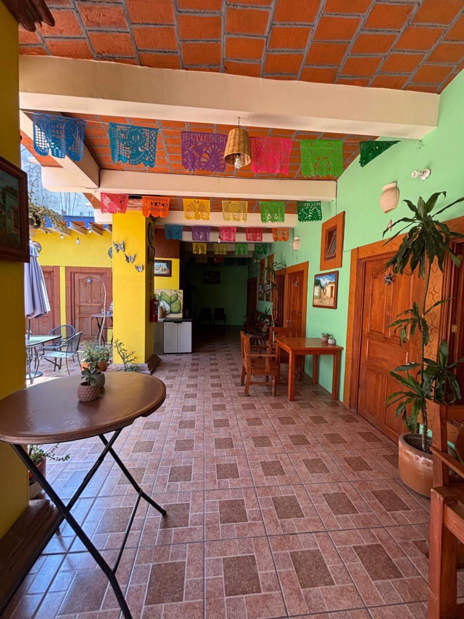 Hotel Posada "Mi Rosita" Oaxaca ภายนอก รูปภาพ